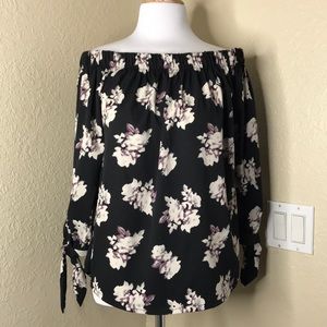 TIME TO BLOOM Floral Black Off the Shoulder Top M